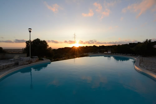 The Agriturismo Masseria Spetterrata swimming pool